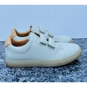 Pairs In Paris Women’s Leather Straps Shoes Sneakers Size EUR 37 Light Green